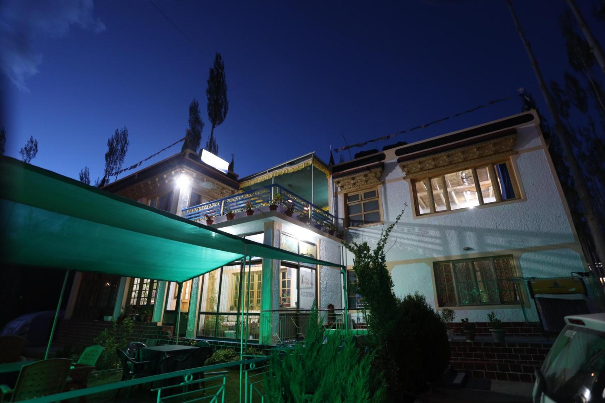 Odbar Guest House Best Guest House At Leh Ladakh Экстерьер фото