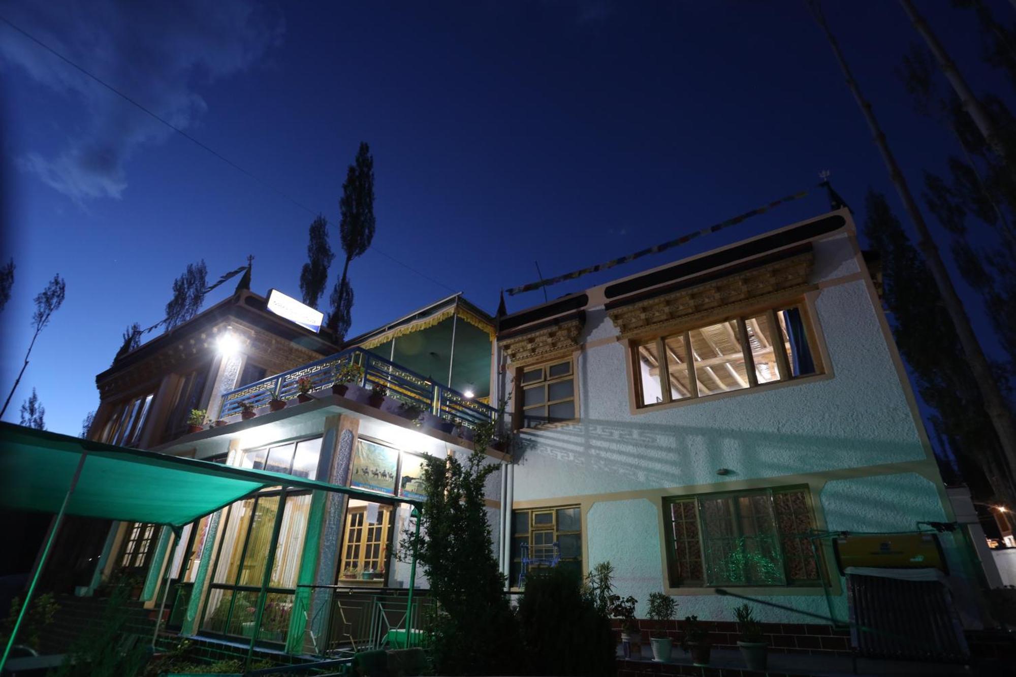 Odbar Guest House Best Guest House At Leh Ladakh Экстерьер фото
